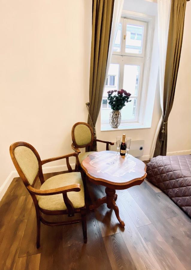 Kochanowskiego - Topolove & Apartment
